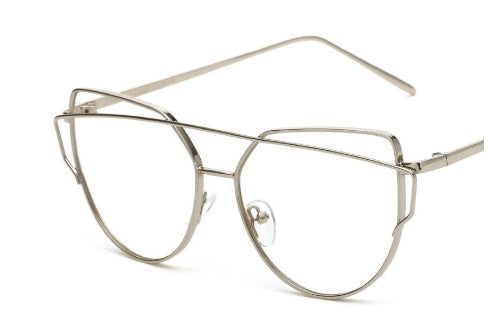 Elegant And Personalized Glasses For Men And Women